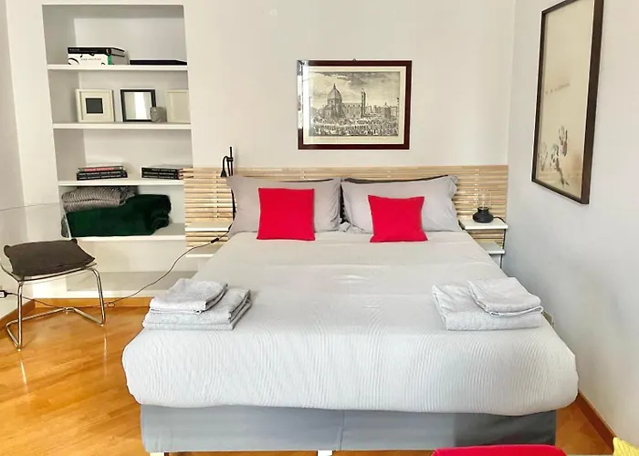 Two Bedrooms Spanish Steps Apartment