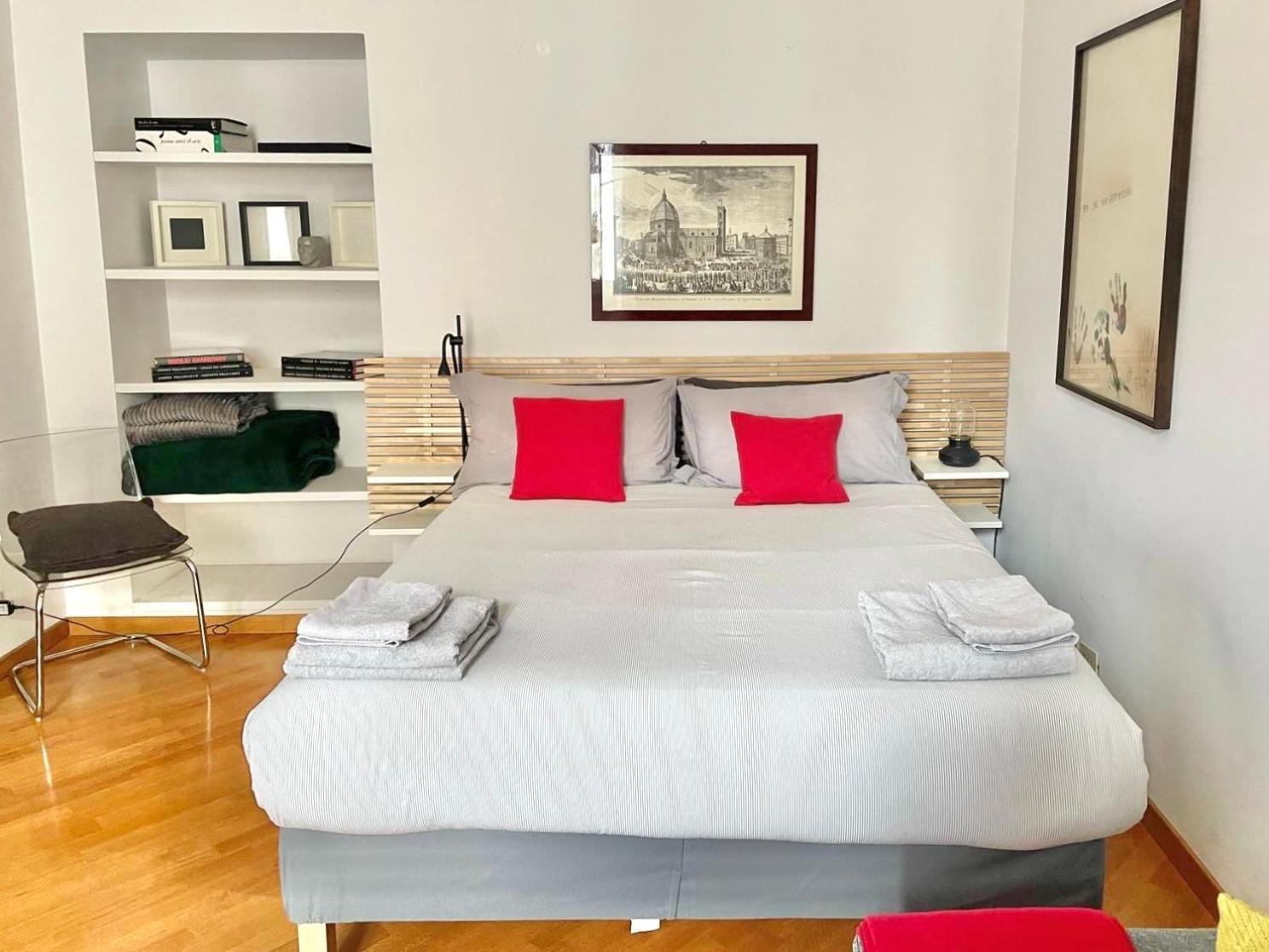 Two Bedrooms Spanish Steps *